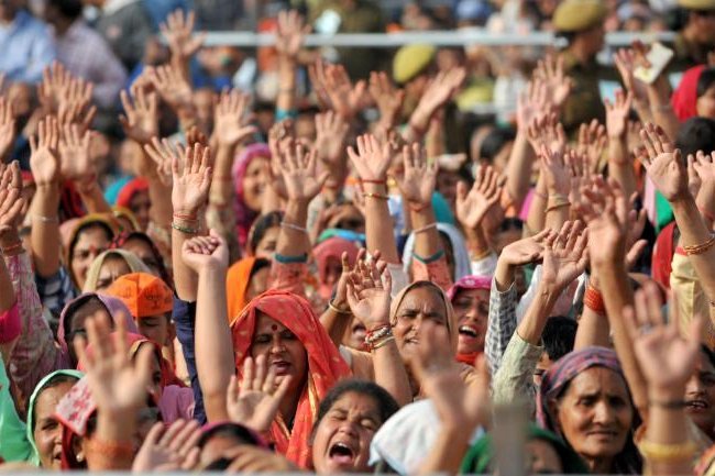 India General Elections 2024 Phase 5 LIVE Updates: 23.66% Voter Turnout Recorded till 11 a.m.!