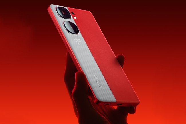 iQoo Neo 9S Pro With MediaTek Dimensity 9300+ SoC, 120W Fast Charging Launched: Price Specifications