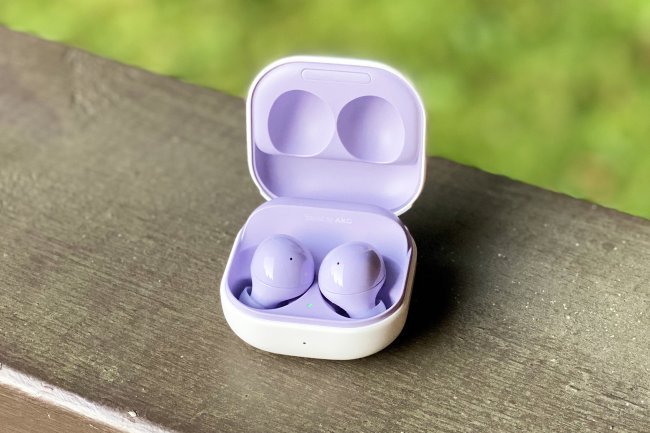 Samsung Galaxy Buds 3: Major Design Overhaul Tipped, Said to Come With Stems!