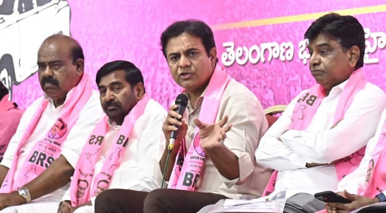 "BRS Criticizes Govt for Delaying Paddy Procurement, Leaving Ryots Waiting"