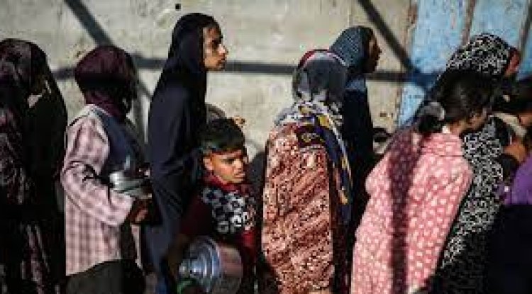 "Why is Gaza Aid Stuck? US Faces Logistical and Security Challenges"