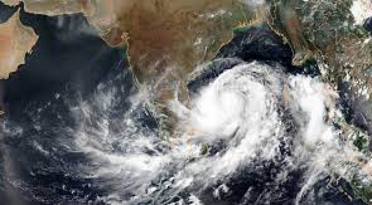 IMD Issues Alert: Cyclone Remal to Reach West Bengal, Bangladesh Coasts