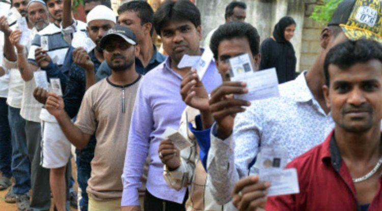 Lok Sabha Polls: Delhi Records 8.94% Turnout in First Two Hours, Highest in North East Delhi Seat!