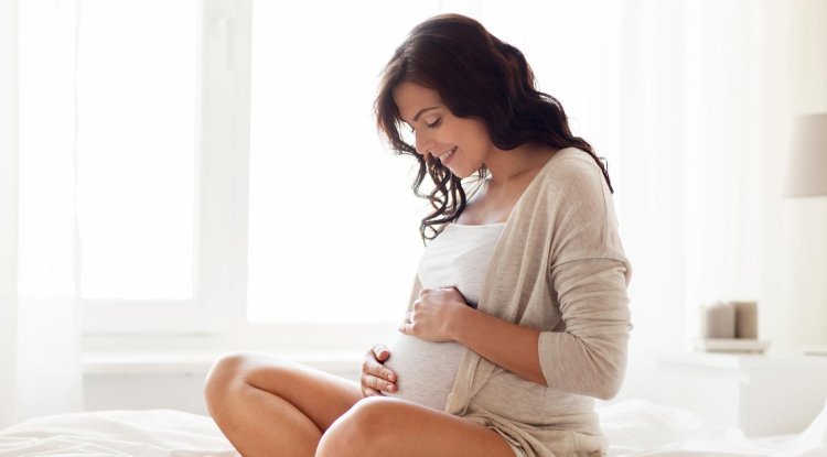 Pregnancy-Safe Skin Care: Tips On What To Use And What To Avoid