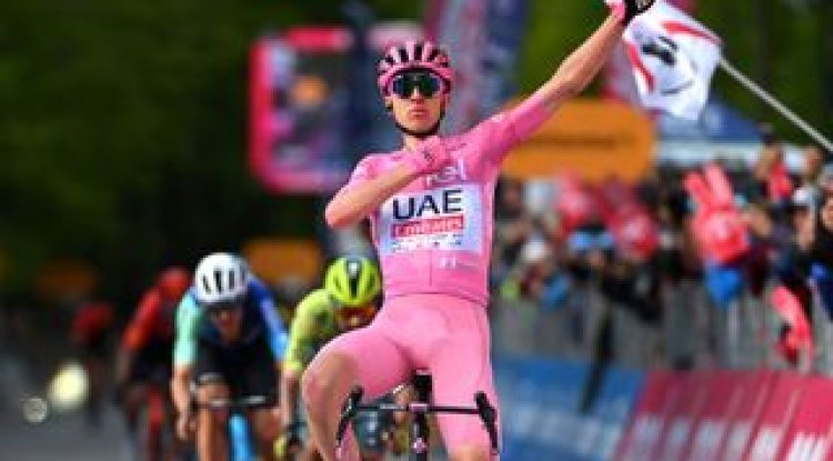"????‍♂️ Unbelievable! Pogacar Secures Giro d'Italia Victory on Debut!"
