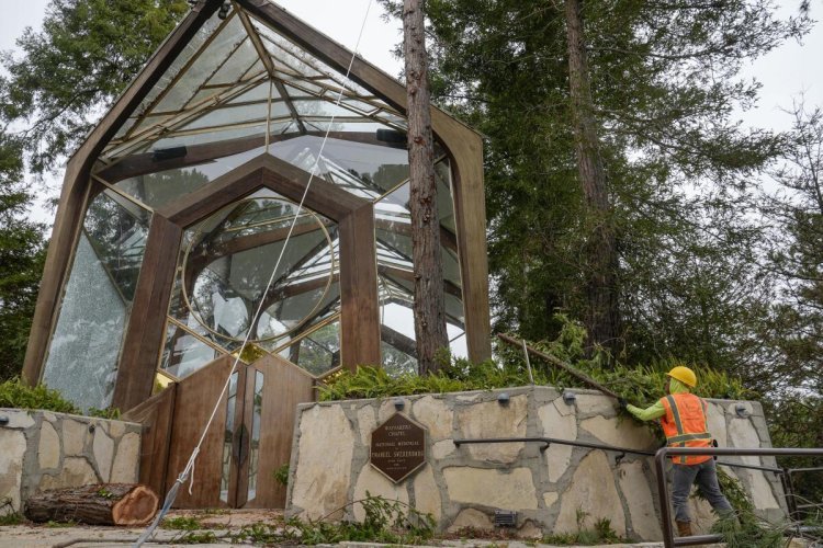 Frank Lloyd Wright Jr.'s Chapel in California Closed by Landslide