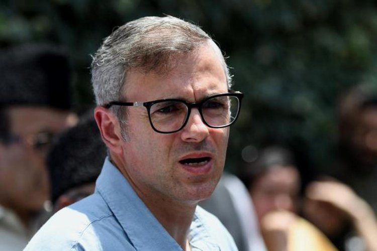 "Breaking: Omar Abdullah Accuses Amit Shah of Visiting Kashmir to Aid BJP's 'Proxy' Parties – Shocking Details Unveiled!"