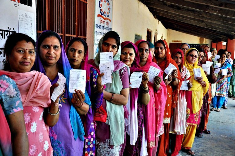 Lok Sabha Elections: Voting Begins in Delhi, Haryana in Penultimate Phase: 10 Points!