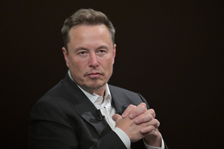 Elon Musk Insists He is an Alien, Vows to Share Evidence on Social Media!