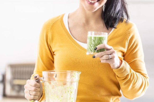 Sipping on Sunshine: Amla Juice and Its Role in Boosting Summer Immunity