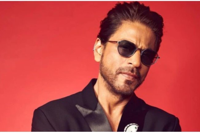 "I received a call from Shah Rukh Khan after my team violated his privacy," Explained by paparazzo, SRK began to shun the media. "I saw how much he loved his kids."