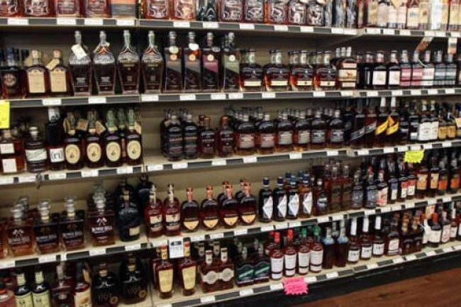 Kerala Government Rejects Opposition's Demand to Register Corruption Case in Liquor Policy Dispute