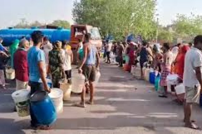 Delhi government to Supreme Court: Water tanker mafia entering city from Haryana
