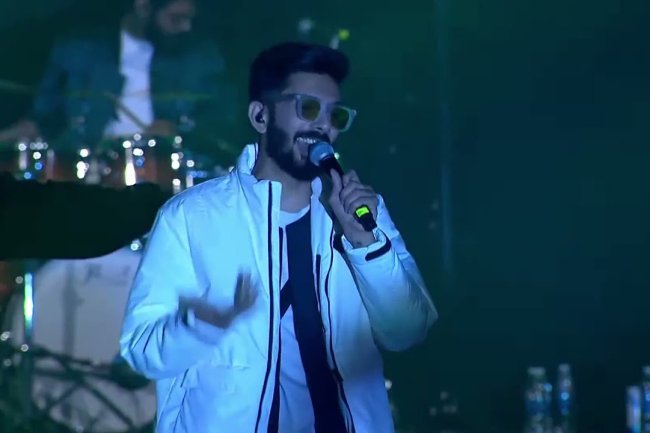 Tollywood: South music director who gets the highest remuneration All his songs are super hits.. Who is it..