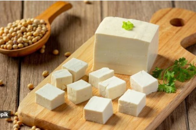 What is the greatest ingredient to make paneer—yogurt, lime, or vinegar? Expert discloses