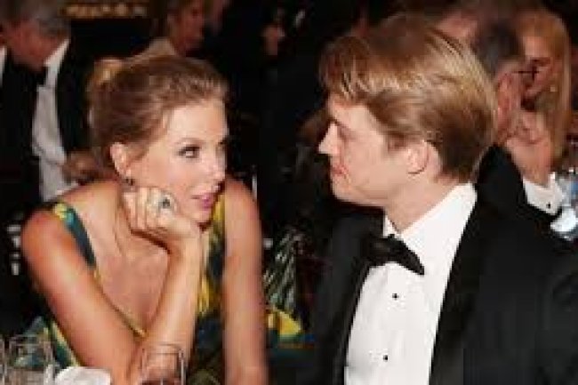 Was Joe Alwyn's latest magazine cover inspired by Taylor Swift's "London Boy"?