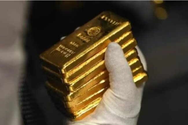 Among the contraband worth Rs 3,500 crore found in FY24 were gold and drugs.