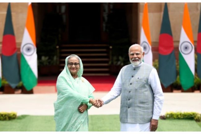 PM Modi meets Bangladesh's Sheikh Hasina at Hyderabad House today.