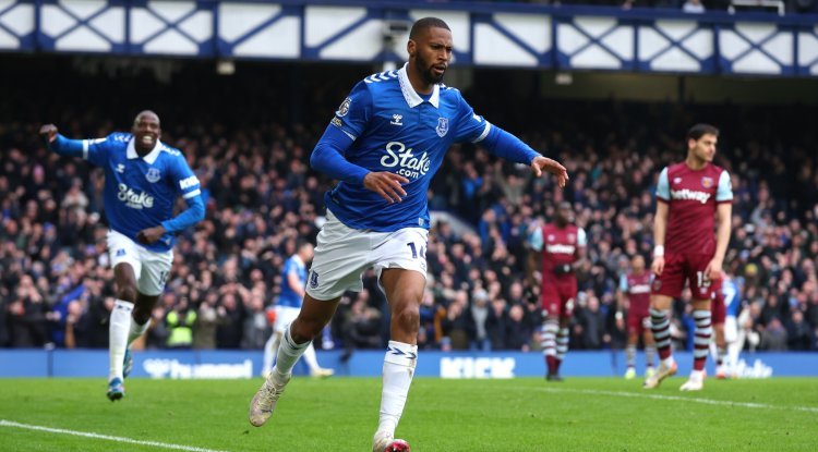 "Everton Assessing Options: Shocking Developments After 777 Miss Takeover Deadline"