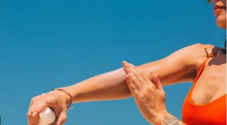 Experts reject the purported "best remedy" for removing suntans at home.