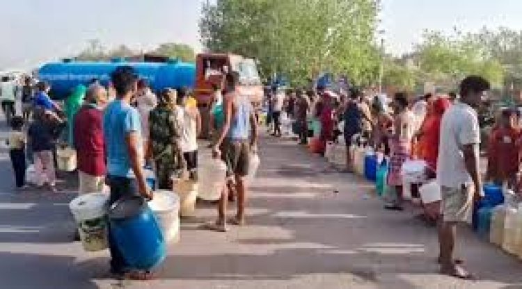 Delhi government to Supreme Court: Water tanker mafia entering city from Haryana