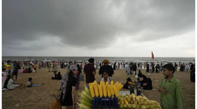 The Surya river is in spate as heavy rains batter Thane and Palghar.