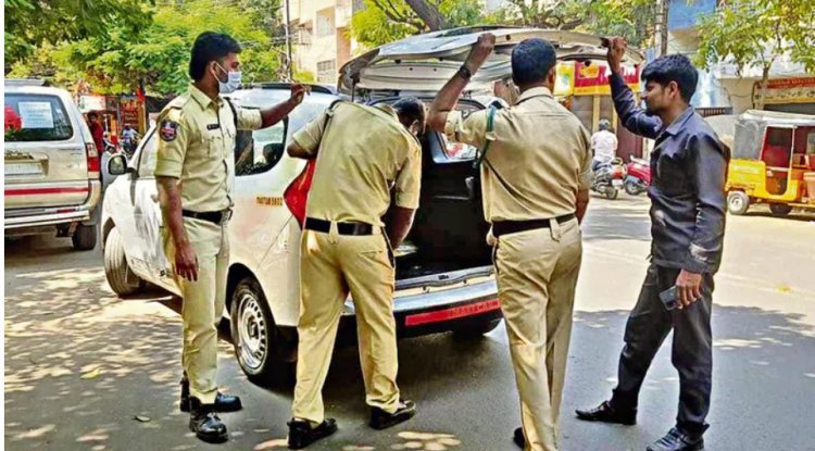 "Locals angered by unexpected special checks at Kundanbagh."