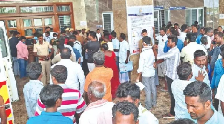 Deaths in the Kallakurichi hooch tragedy in Tamil Nadu now stand at 61.