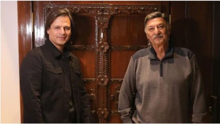 Suresh Oberoi claims that he would hold pictures of his son Vivek Oberoi while sitting outside the offices of producers: "For me, it was a second struggle."