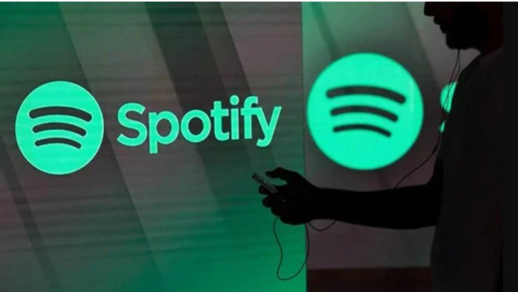 Spotify playlists momentarily vanish, leaving consumers perplexed