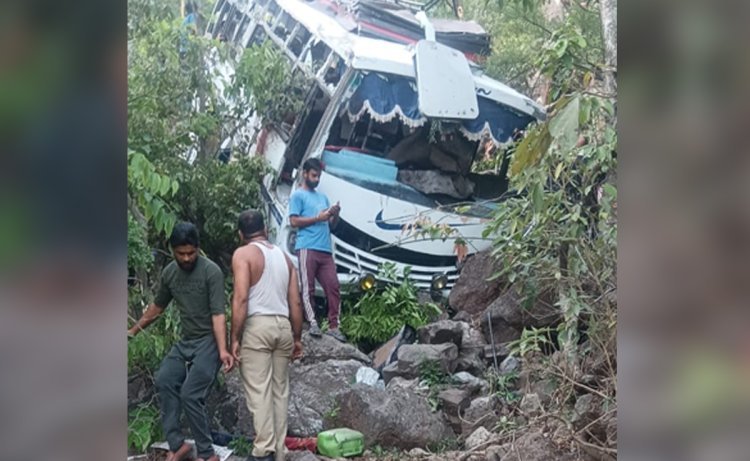 9 people are killed and 33 injured when a pilgrimage bus in J&K is hit by terrorists and plunges into a ravine.