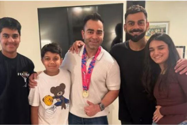 When Virat Kohli returns with the T20 trophy to his family in India, Anushka Sharma is overcome with emotion.