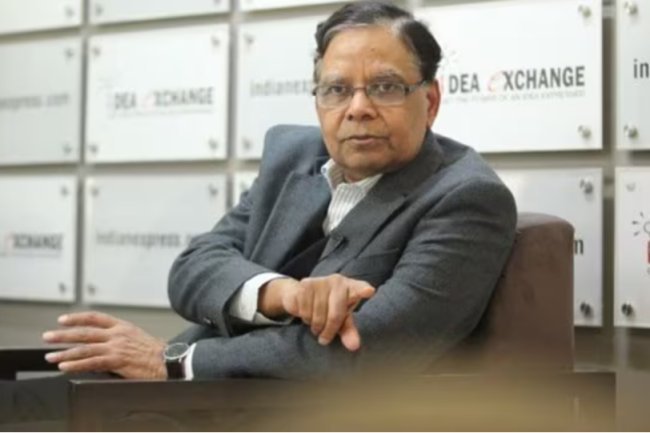 The 16th Finance Commission establishes a five-person advisory group.