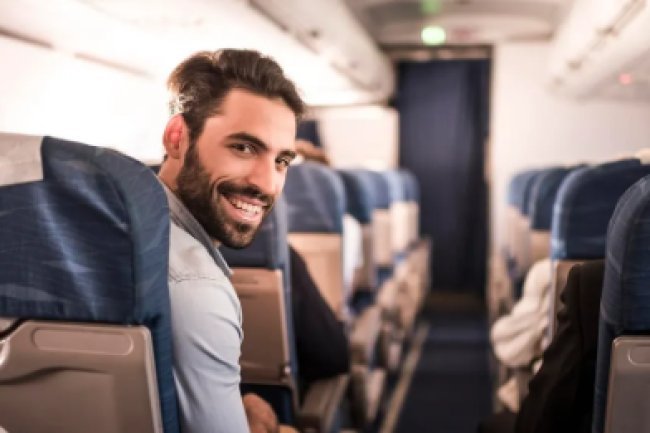 Due to the lack of in-flight entertainment, passengers are "raw-dogging" the entire flight.
