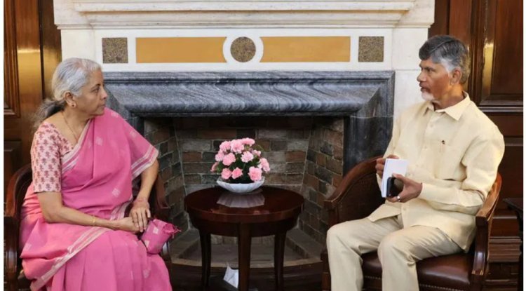 "Chandrababu seeks financial aid for Andhra from Sitharaman"