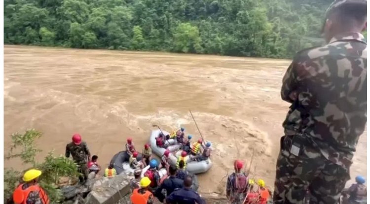 Nepal landslide sweeps buses into river, 60+ missing, 7 Indians