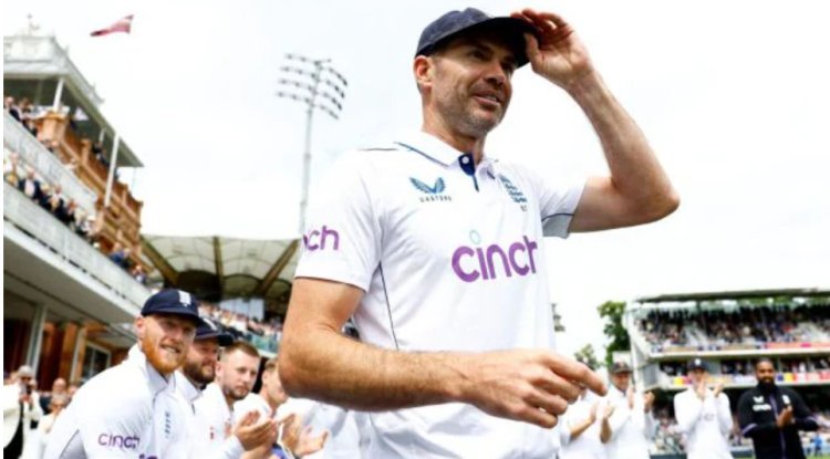 Which five of James Anderson's Test career statistics are unique?