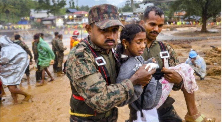 Army steps up rescue efforts in Wayanad landslides; 1000 people are moved