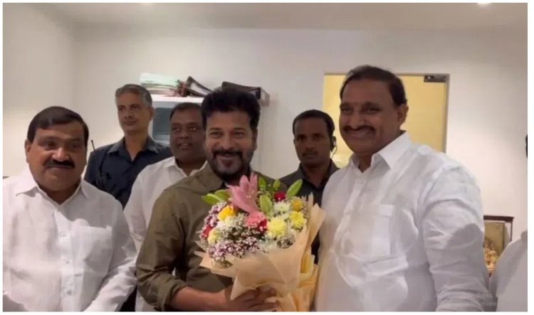 Arekapudi Gandhi, a Serilingampally MLA, joins the Congress