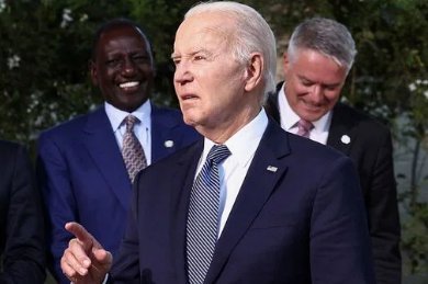 Joe Biden left the US presidential candidacy in 2024; why? What factors influenced this choice?