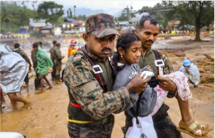 Army steps up rescue efforts in Wayanad landslides; 1000 people are moved