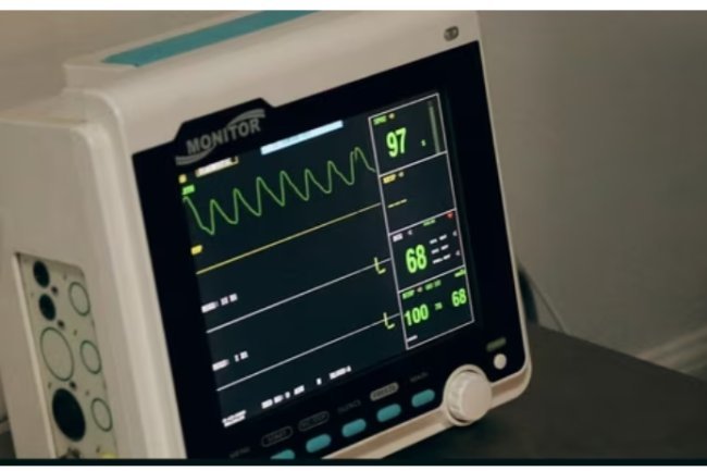 Woman switches off ex-husband's life support after affair