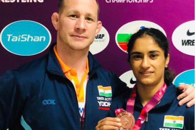 The coach of Vinesh Phogat deleted the post after thinking that she would die from losing weight.