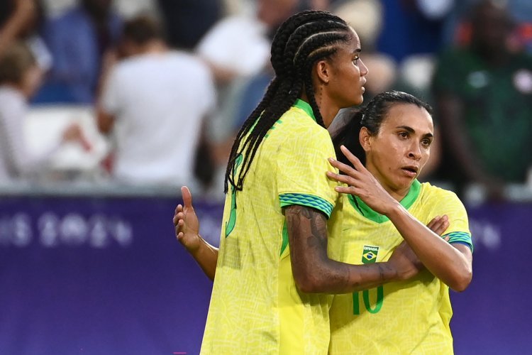 In the Olympic Women's Football Final against Marta's Brazil, the USA goes for gold.