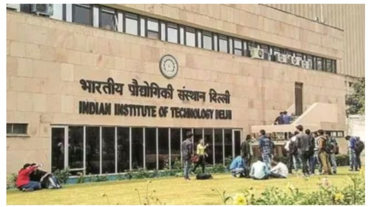 IITs launch courses on AI, mutual funds, and EV basics.